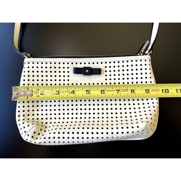 Marc Jacobs black bow crossbody purse, cream color - Picture 3 of 11